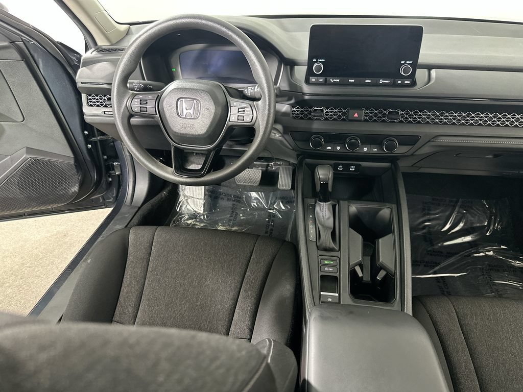 Used 2025 Honda Accord LX image 17