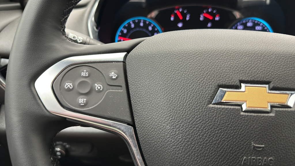 Used 2023 Chevrolet Traverse LT AWD/4WD image 17