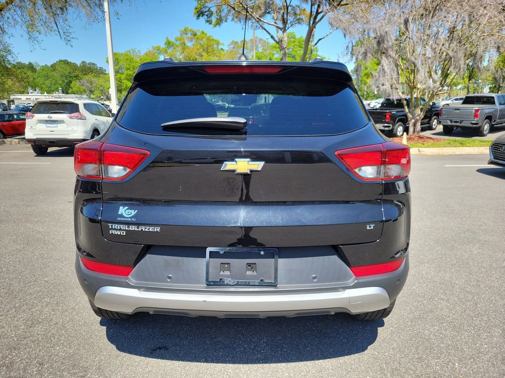 Used 2021 Chevrolet TrailBlazer LT w/ Convenience Package AWD/4WD image 8