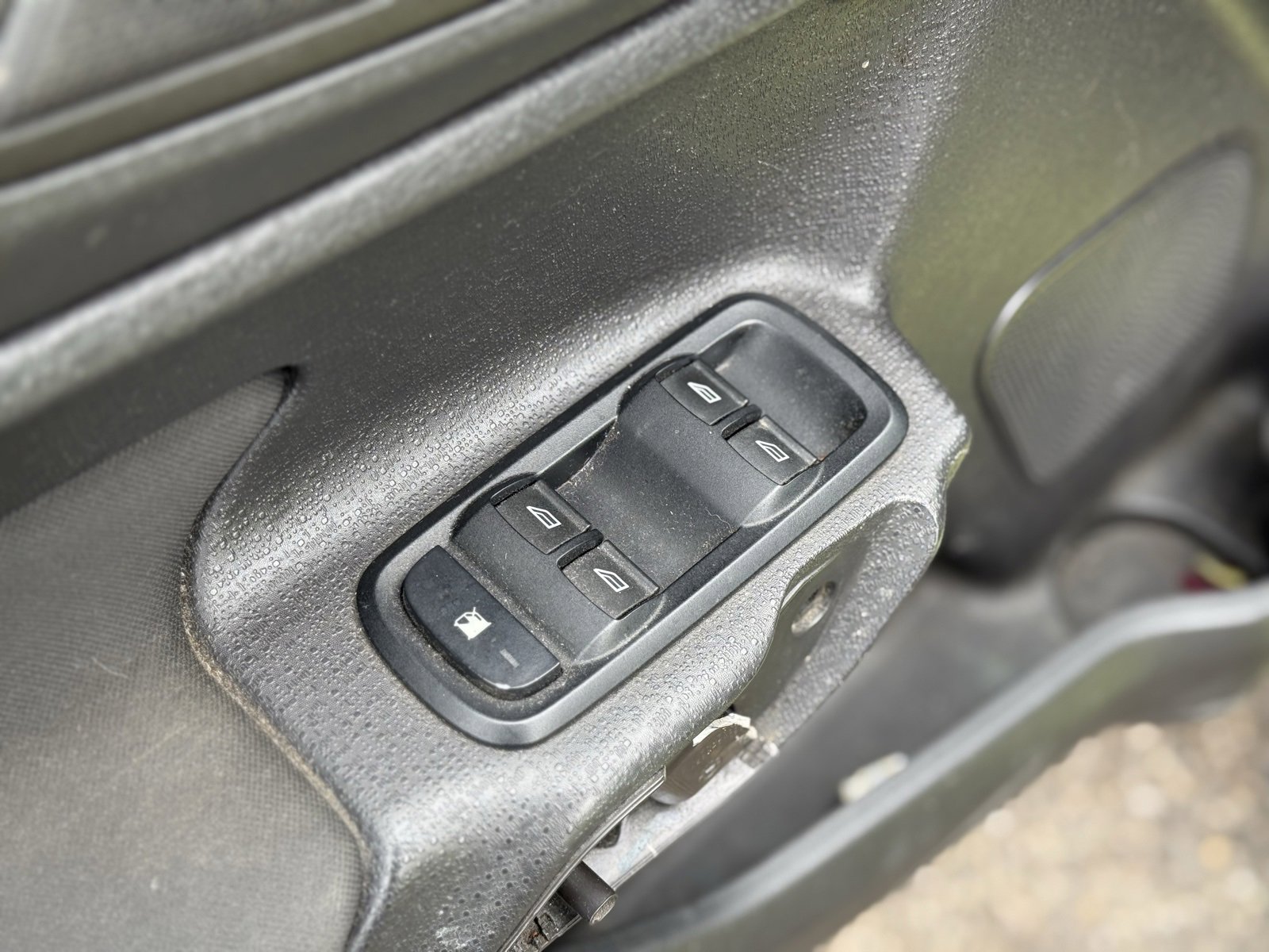 Used 2012 Ford Fiesta SE image 11