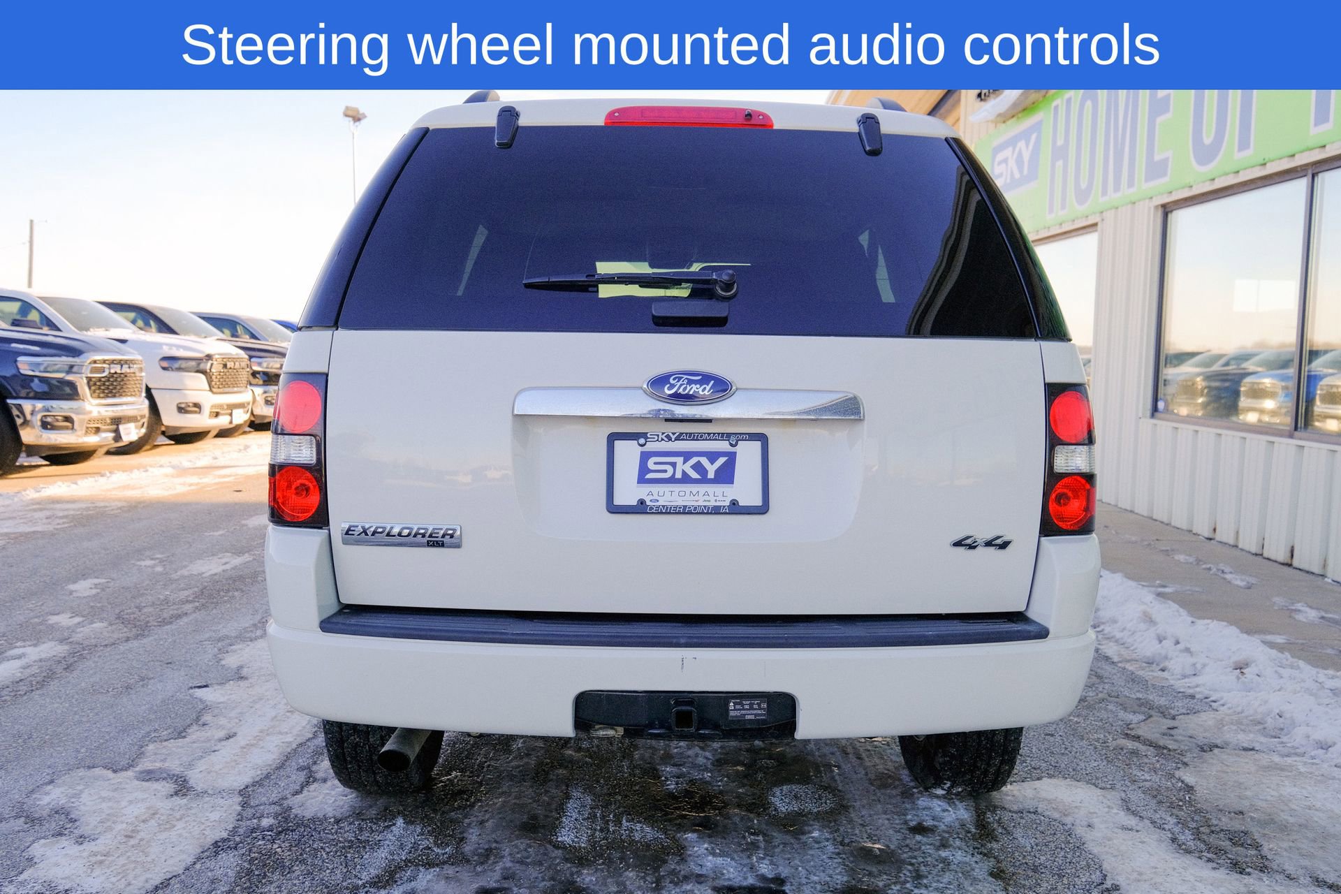 Used 2010 Ford Explorer XLT image 6