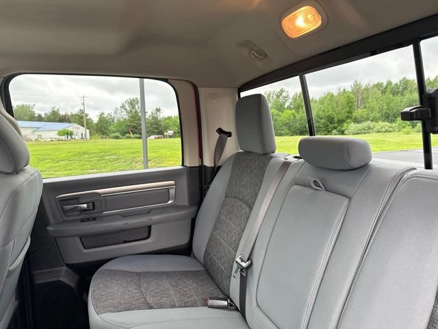 Used 2019 RAM 1500 Classic Warlock AWD/4WD image 30