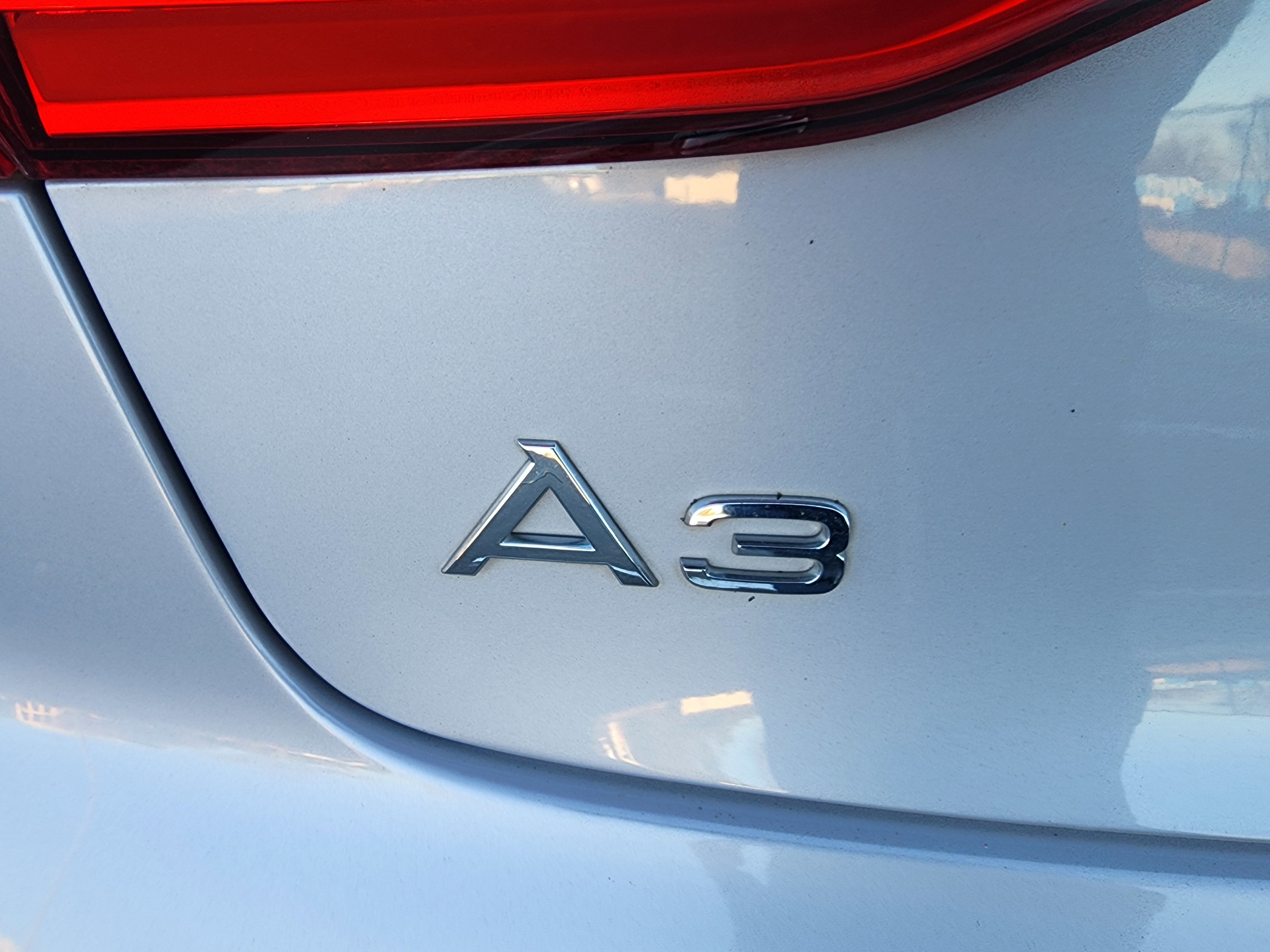 Used 2016 Audi A3 1.8T Premium image 10