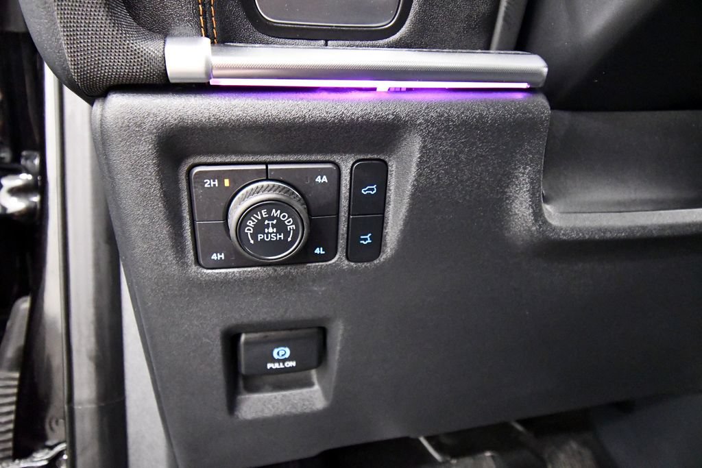 Used 2025 Ford Expedition Tremor AWD/4WD image 21