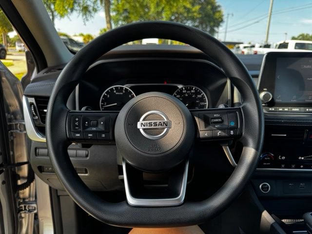 Used 2021 Nissan Rogue SV FWD image 31