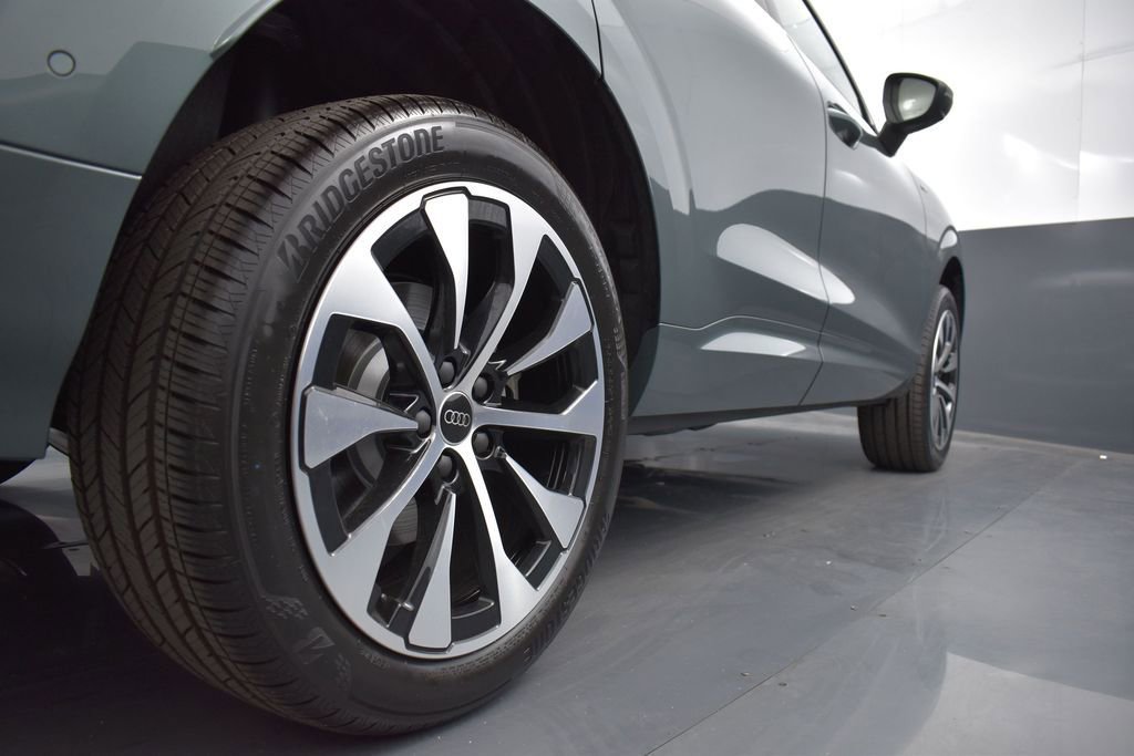 New 2026 Audi Q3 quattro 2.0T AWD/4WD image 23