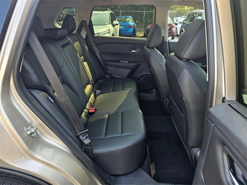 New 2026 Nissan Rogue SV image 25