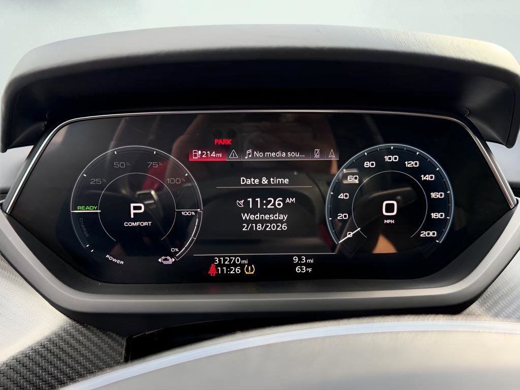 Used 2022 Audi e-tron GT Prestige image 43