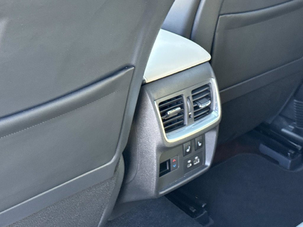 Used 2025 INFINITI QX55 Sensory w/ Lighting Package AWD/4WD image 17