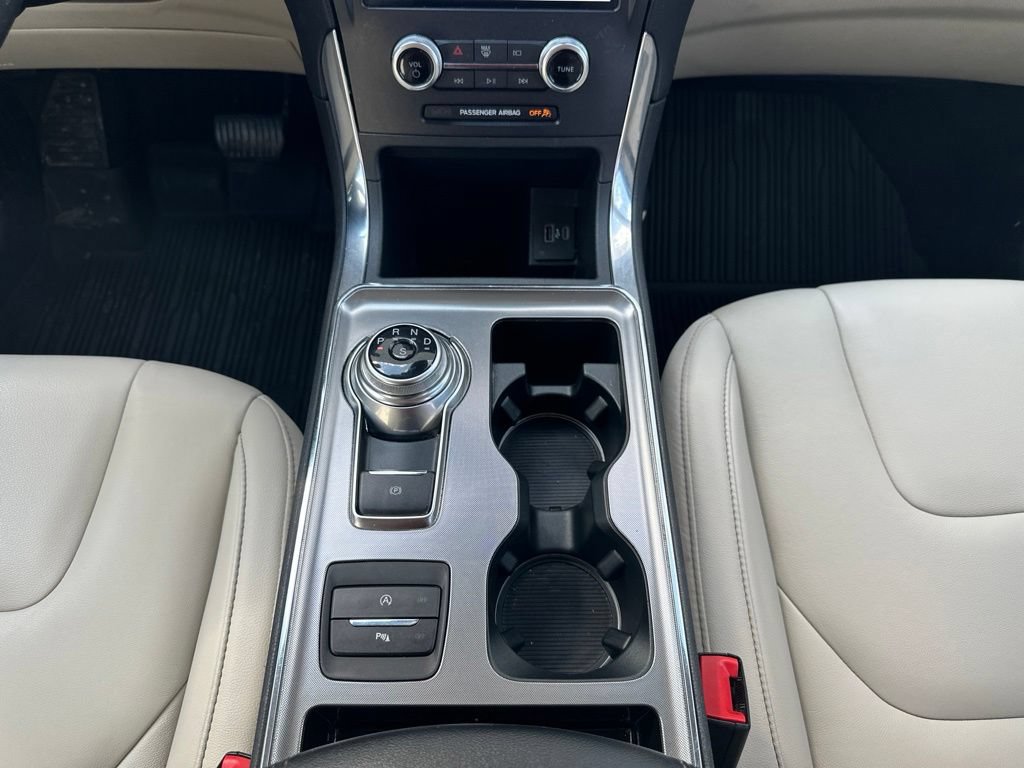 Used 2022 Ford Edge Titanium AWD/4WD image 34