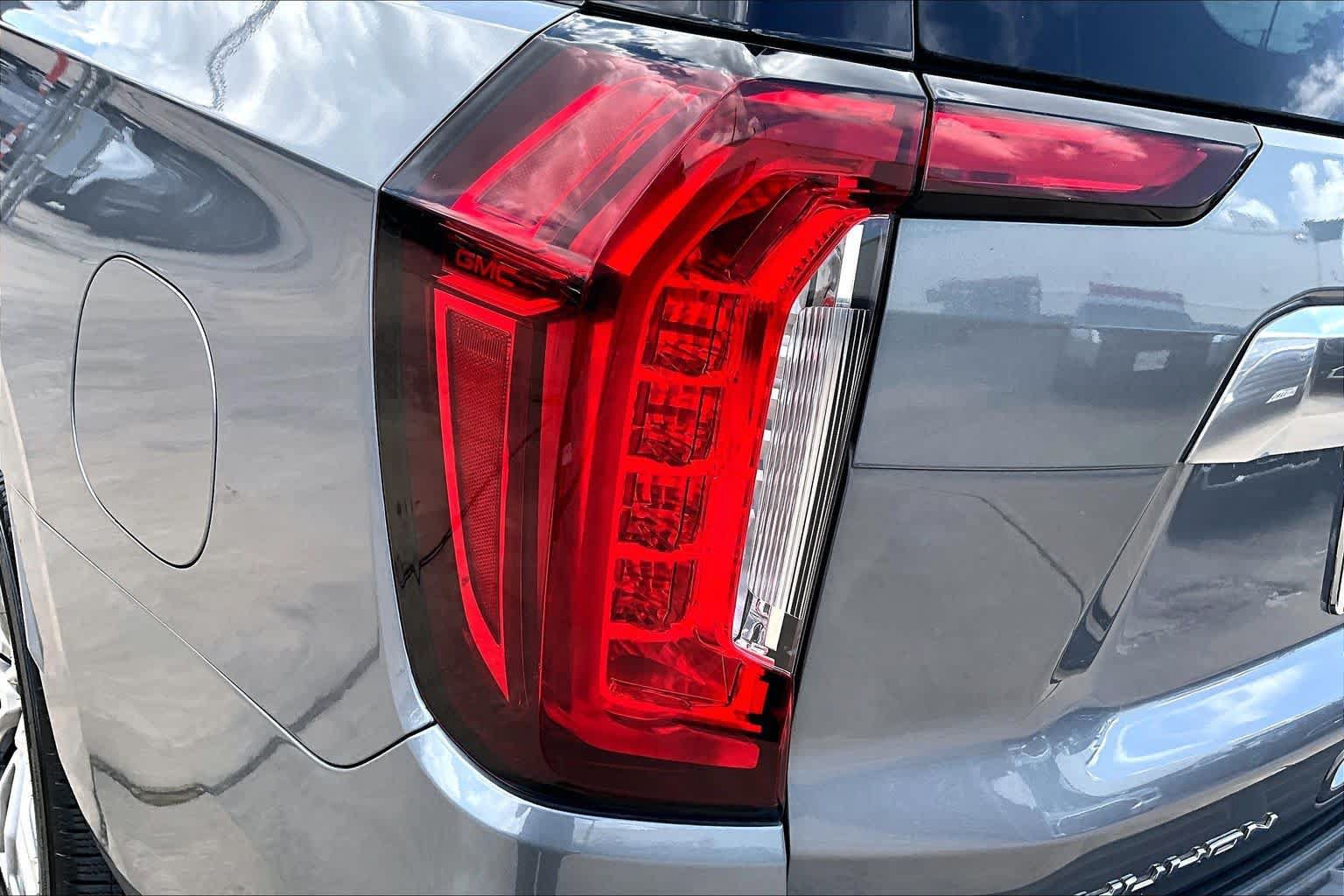 Used 2021 GMC Yukon XL Denali w/ Denali Premium Package RWD image 29
