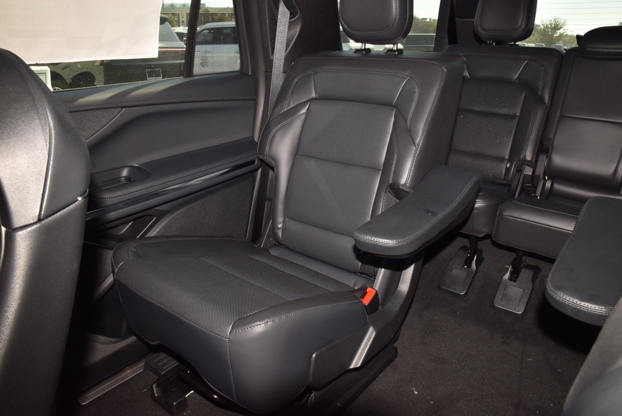 New 2025 Lincoln Navigator L Reserve w/ Jet Appearance Package AWD/4WD image 27