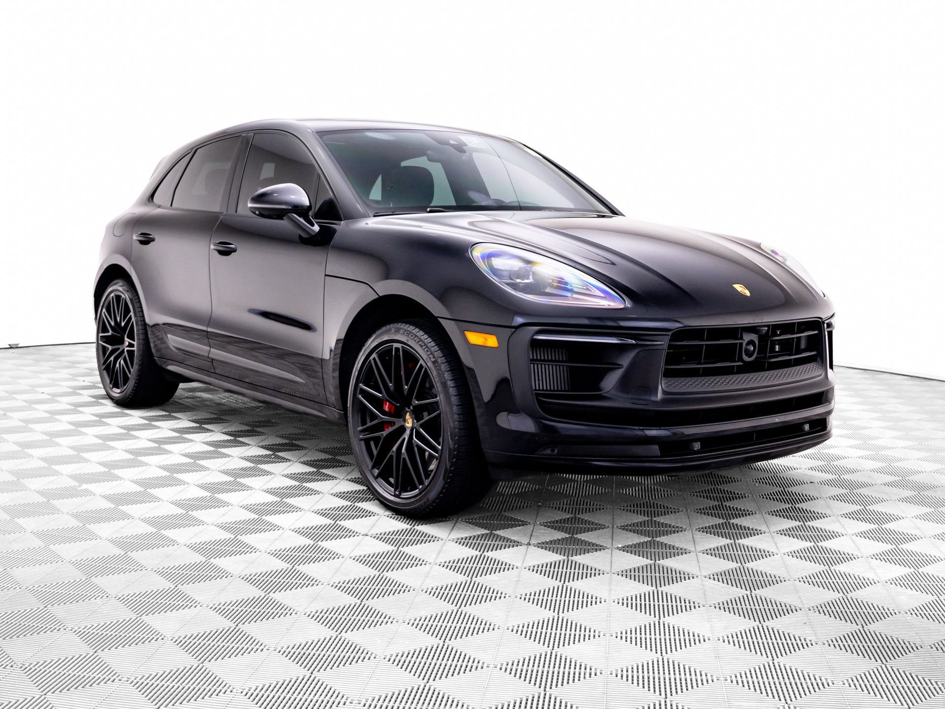 Certified 2023 Porsche Macan GTS AWD/4WD image 6