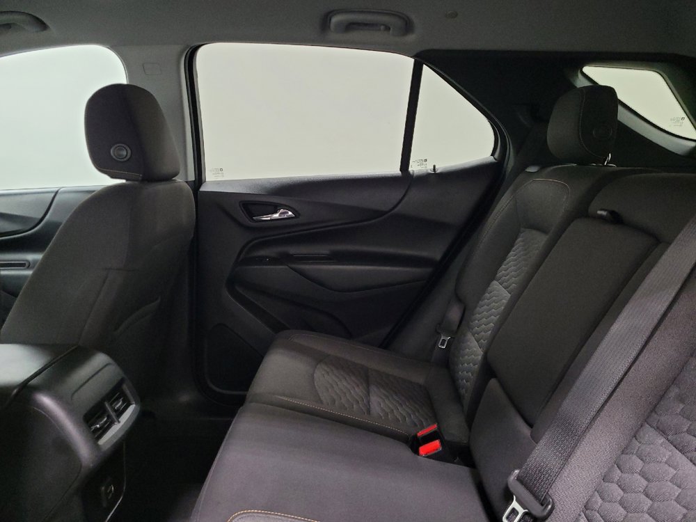 Used 2020 Chevrolet Equinox LT image 18
