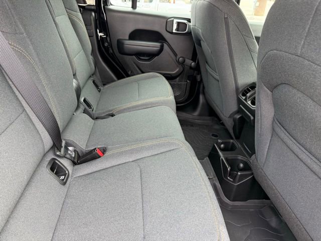 Used 2024 Jeep Gladiator Sport AWD/4WD image 67