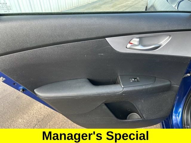 Used 2024 Kia Forte LXS w/ LXS Technology Package FWD image 32