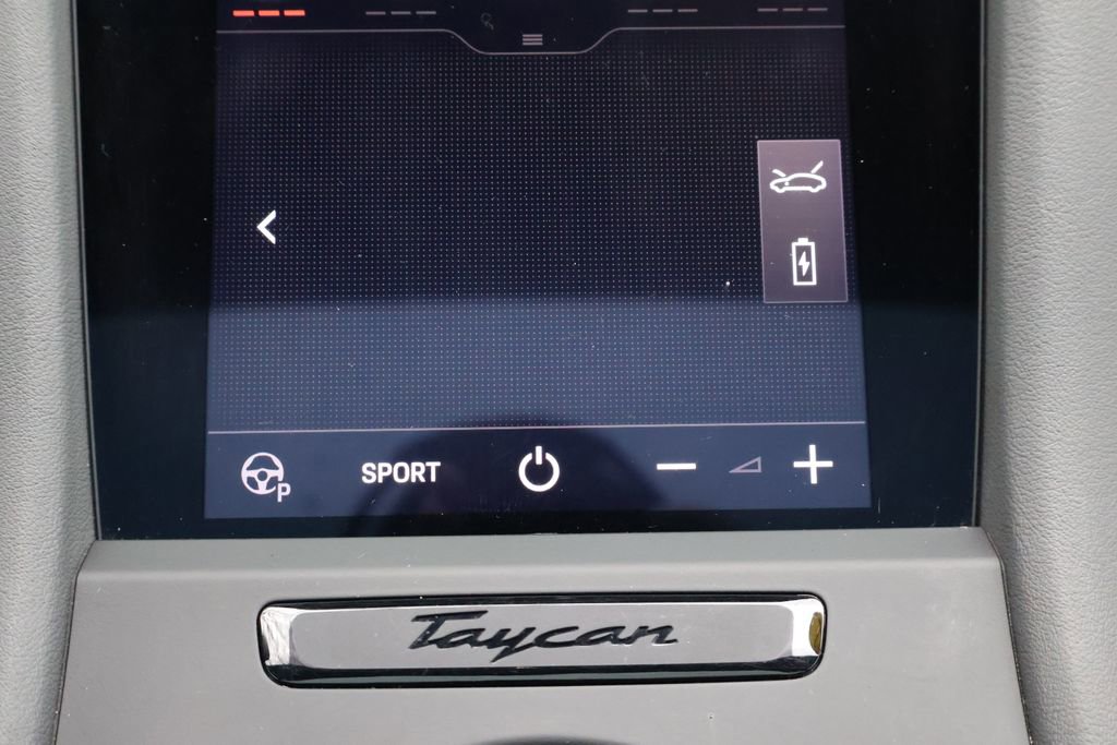 Used 2022 Porsche Taycan image 20