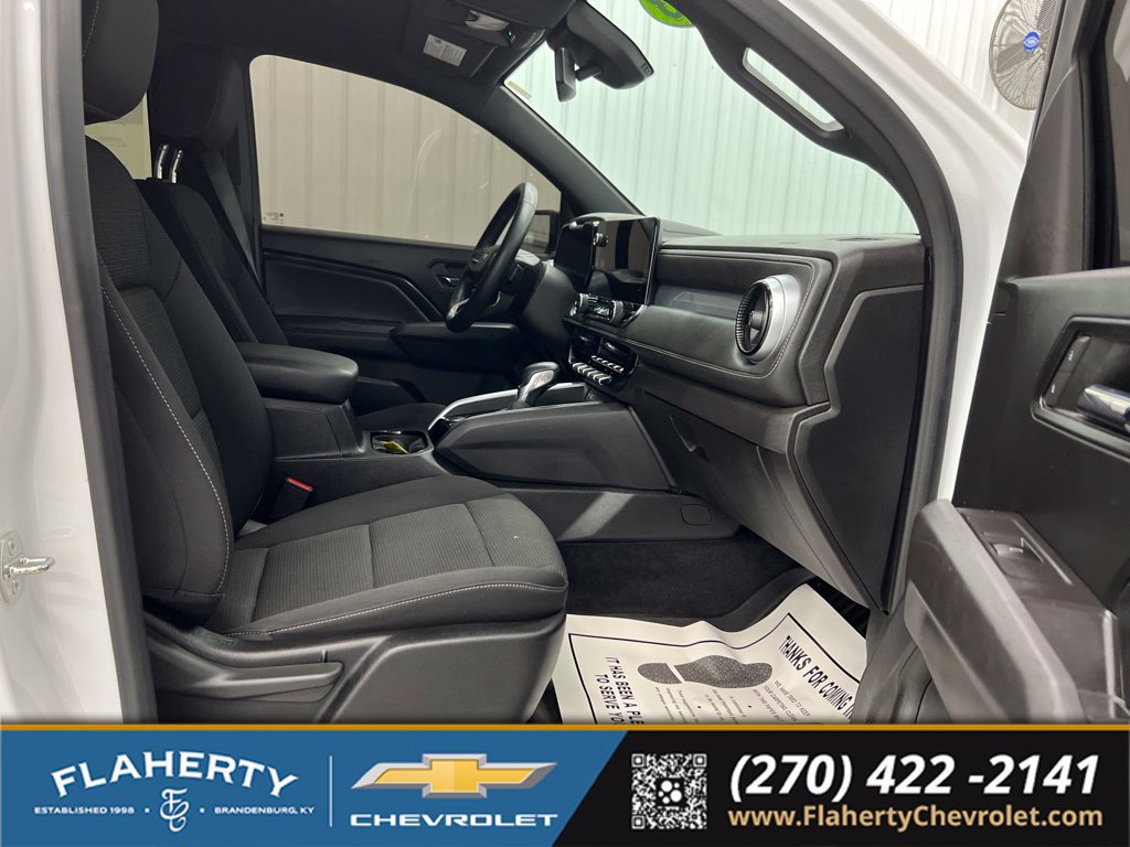 Used 2023 Chevrolet Colorado LT w/ LT Convenience Package II AWD/4WD image 15