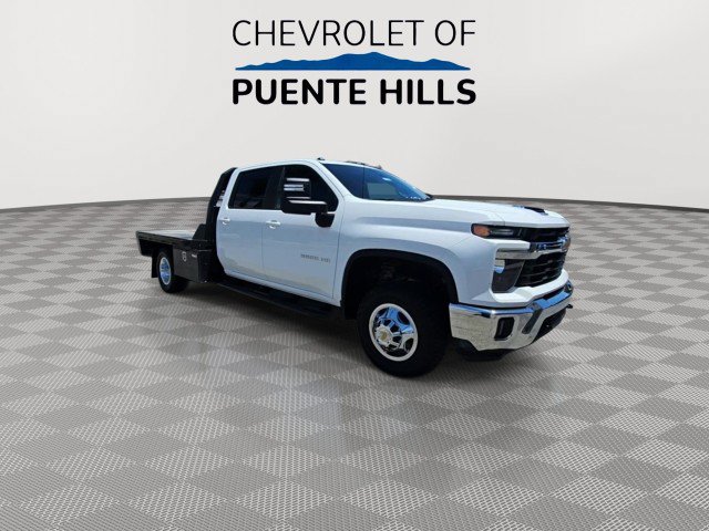 Used 2024 Chevrolet Silverado 3500 LT w/ Convenience Package AWD/4WD image 2