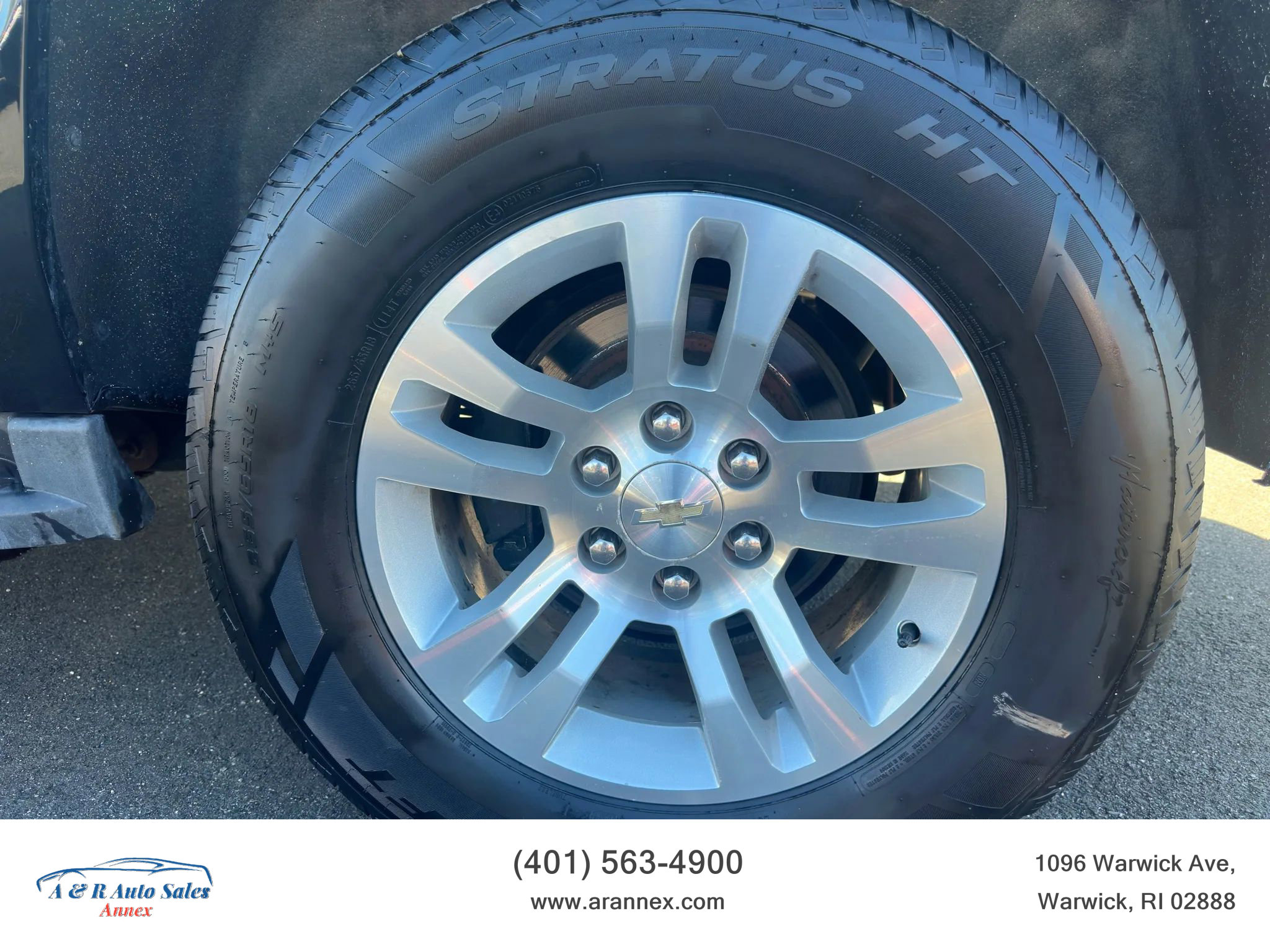 Used 2019 Chevrolet Suburban LT image 27