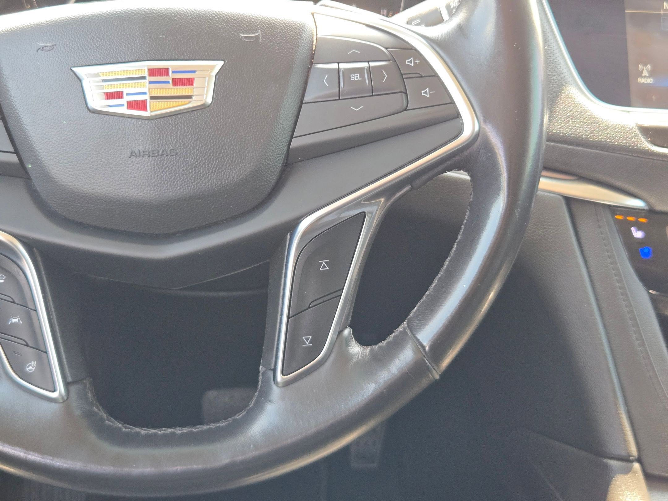 Used 2018 Cadillac XT5 Premium Luxury FWD image 21