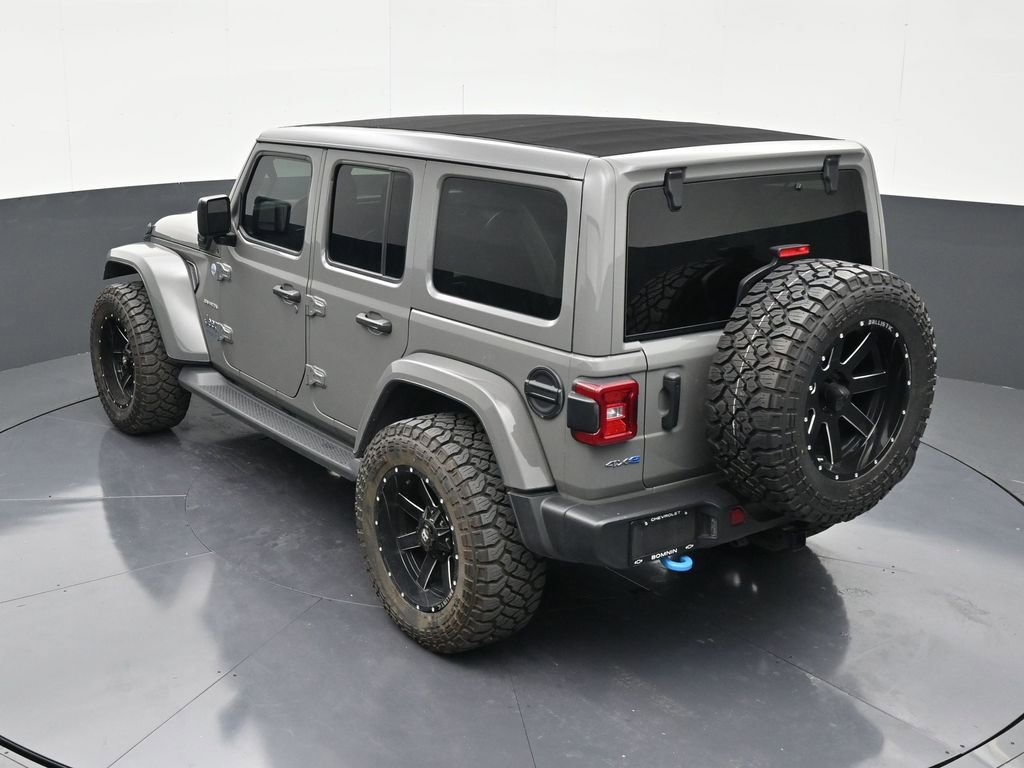 Used 2022 Jeep Wrangler Unlimited Sahara AWD/4WD image 14