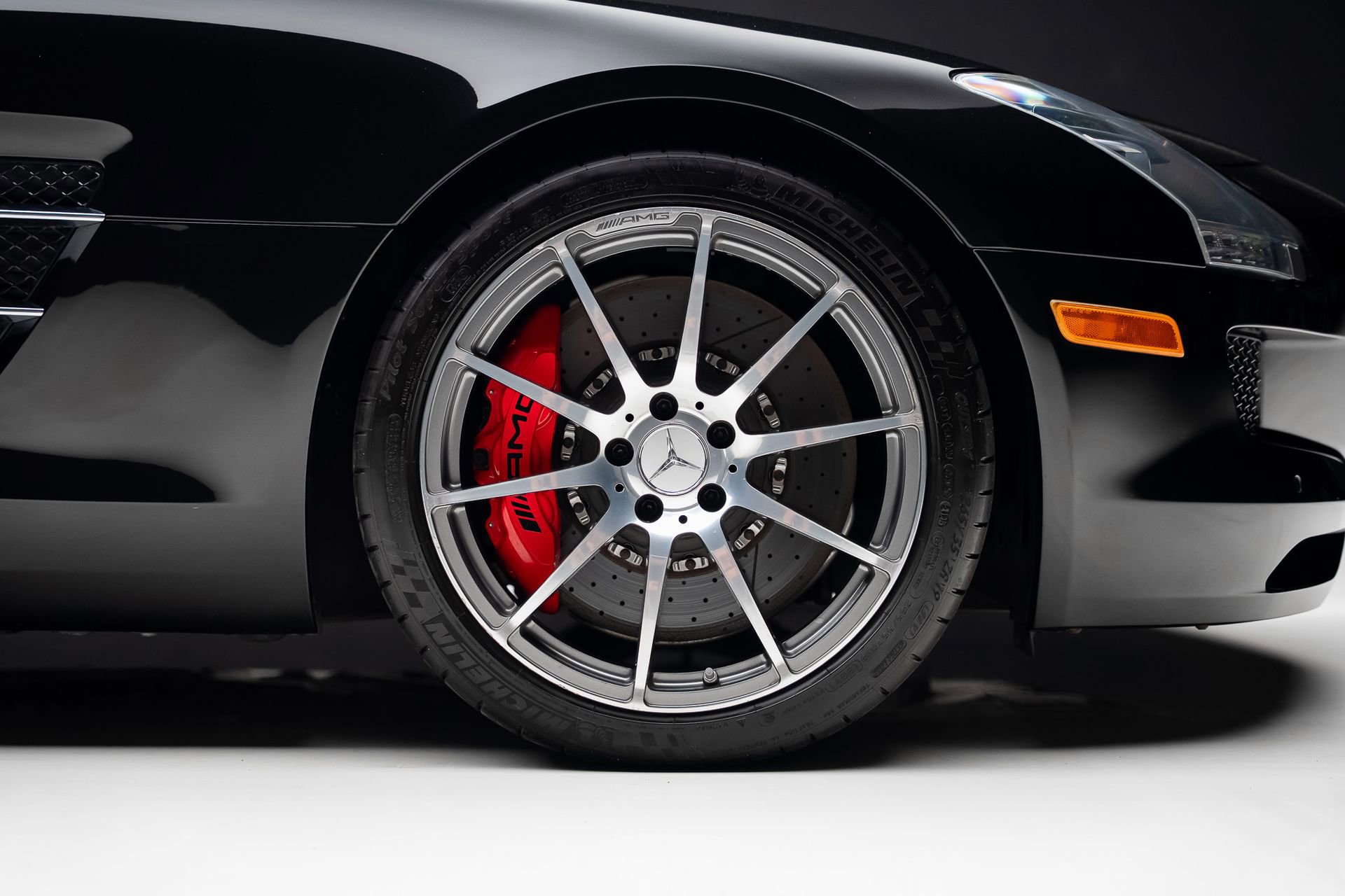 Used 2012 Mercedes-Benz SLS AMG Roadster image 45