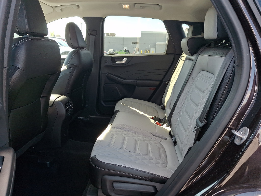 Used 2023 Ford Escape Platinum w/ Premium Technology Package AWD/4WD image 10