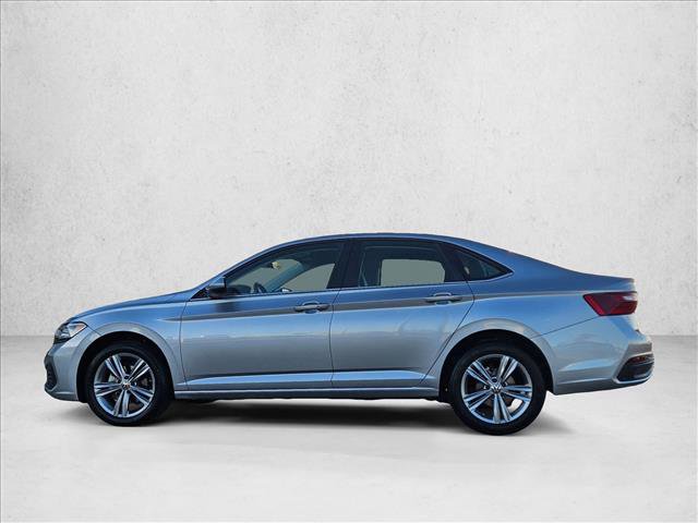 Used 2024 Volkswagen Jetta SE image 9