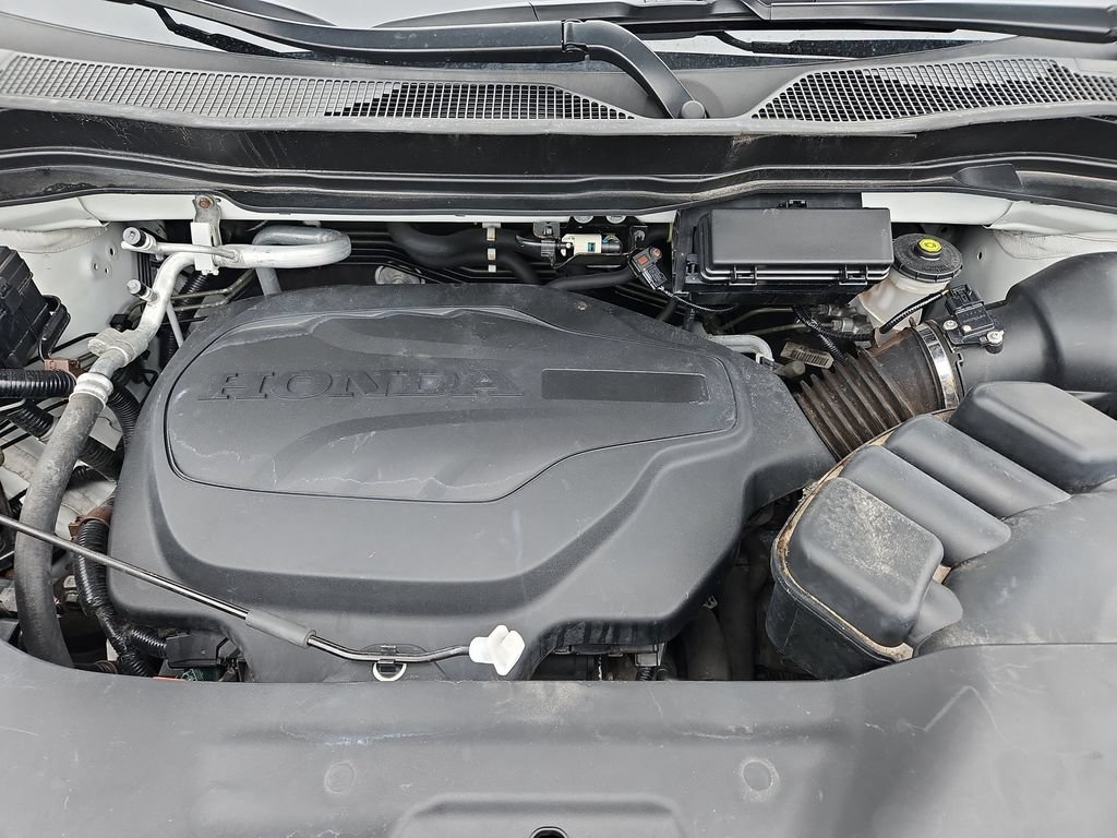 Certified 2021 Honda Ridgeline Black Edition image 37