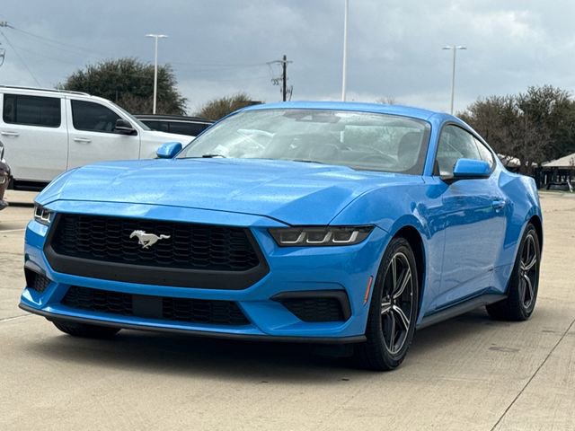 Used 2024 Ford Mustang Premium image 3