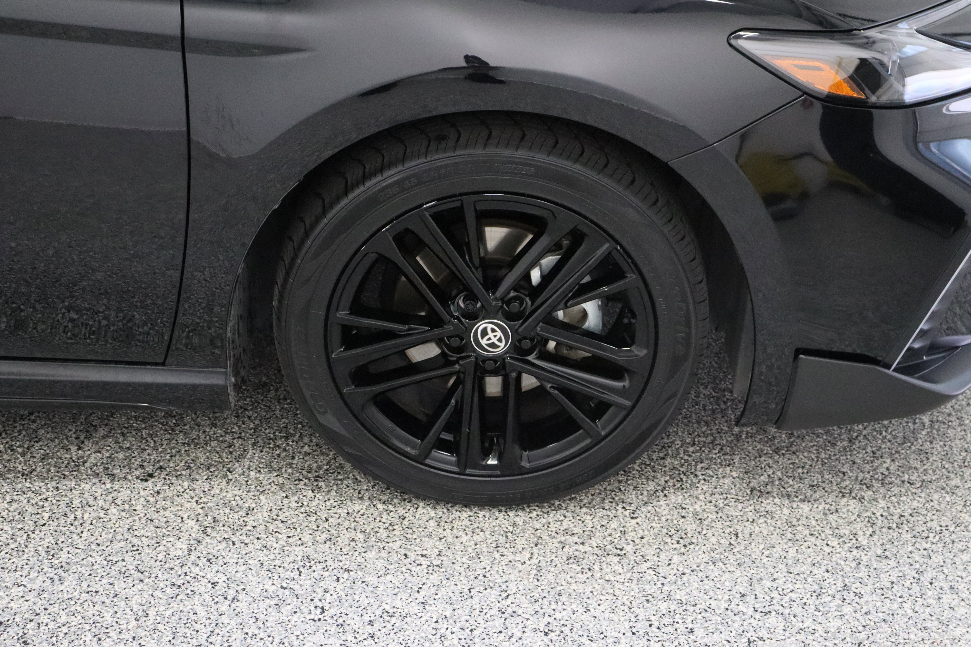 Certified 2025 Toyota Camry SE image 5