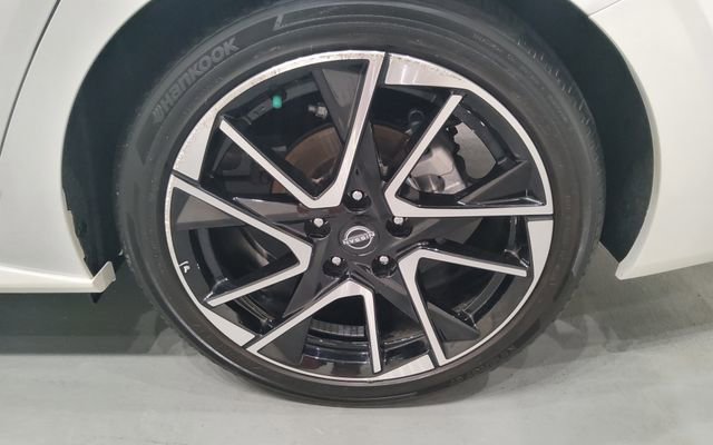 Used 2024 Nissan Sentra SR w/ SR Premium Package image 34