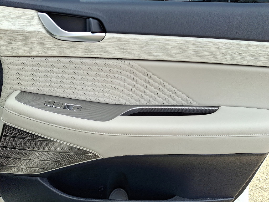 Used 2025 Hyundai Palisade Calligraphy image 10