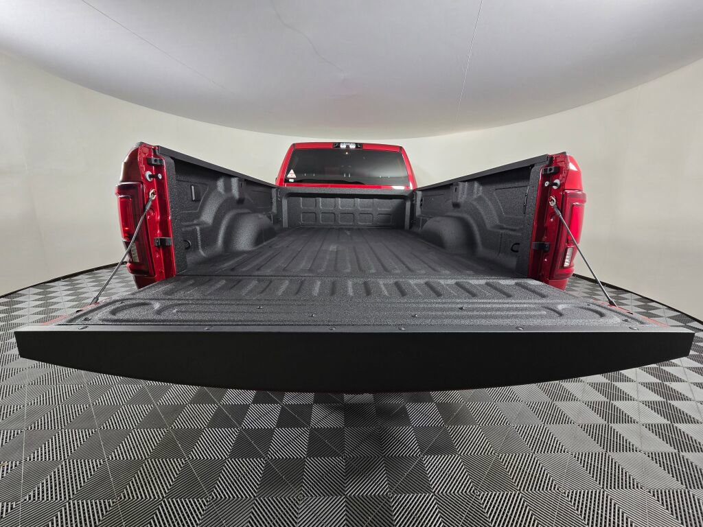 New 2026 RAM 3500 Big Horn AWD/4WD image 14