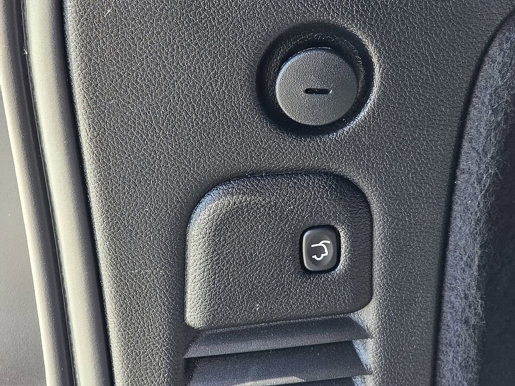 Used 2025 Dodge Durango GT image 12