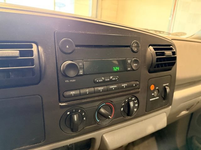 Used 2007 Ford F250 XLT AWD/4WD image 24