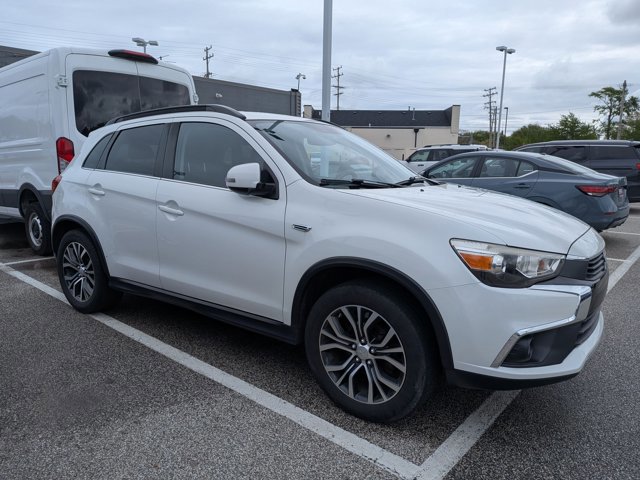 Used 2016 Mitsubishi Outlander Sport SEL AWD/4WD image 3