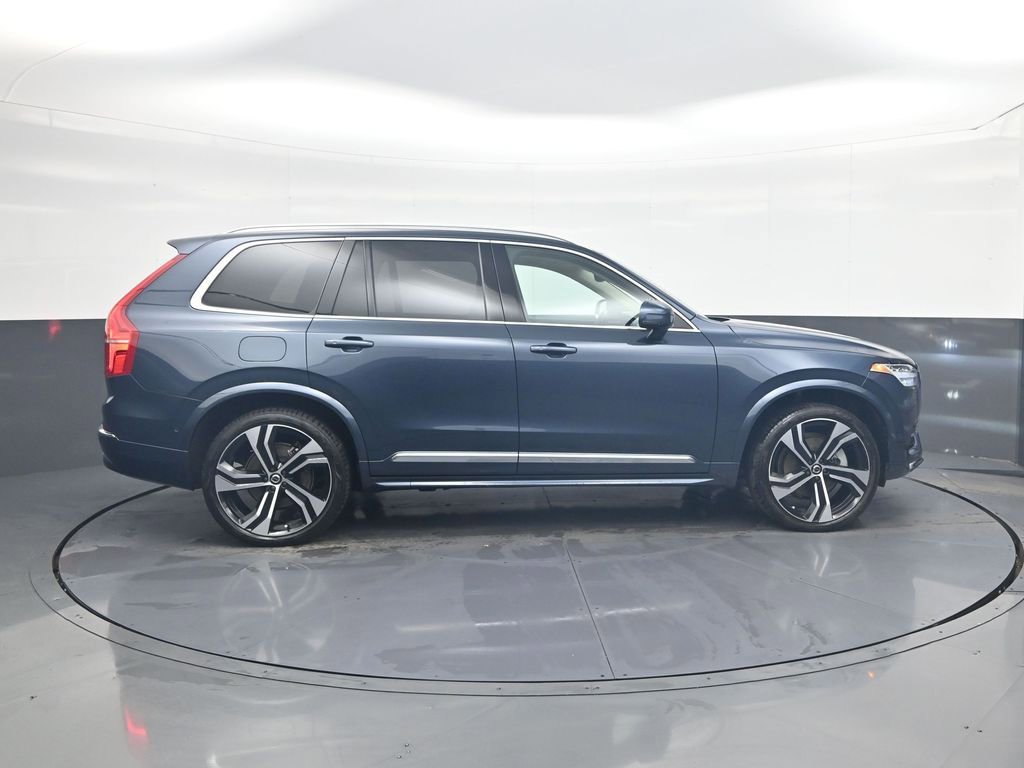 Used 2024 Volvo XC90 B6 Ultimate w/ Lounge Package image 7