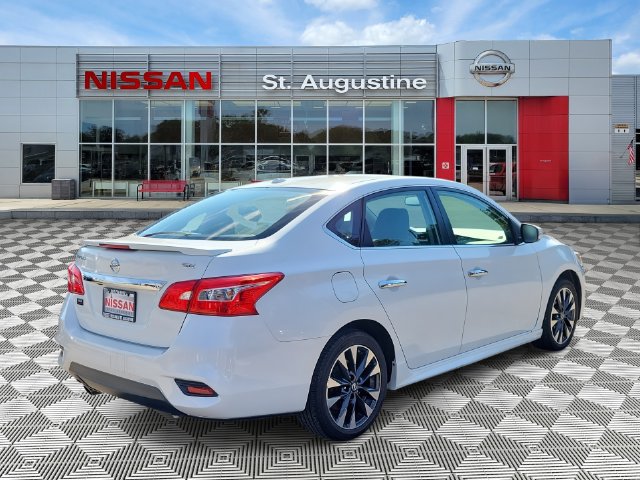 Used 2016 Nissan Sentra SR w/ SR Premium Package FWD image 2