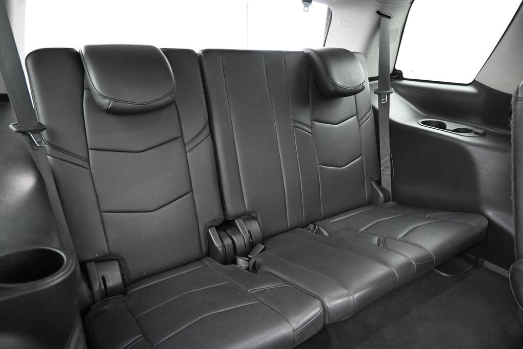 Used 2019 Cadillac Escalade Luxury AWD/4WD image 15