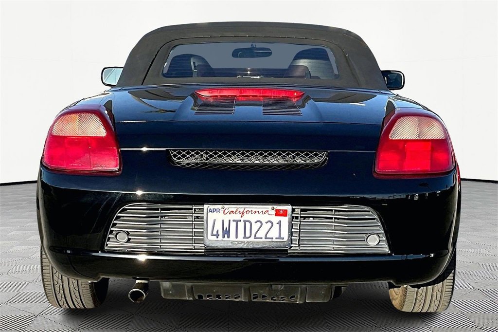 Used 2002 Toyota MR2 image 4