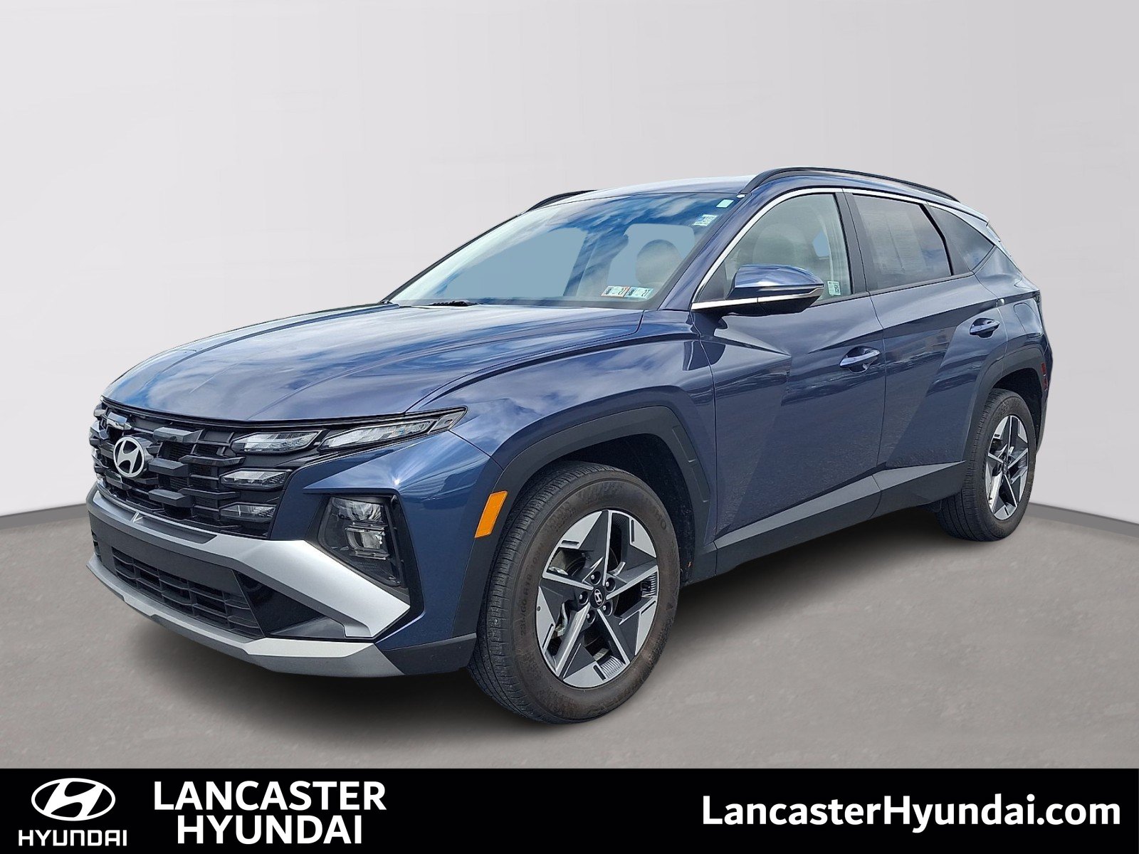 Certified 2025 Hyundai Tucson SEL AWD/4WD image 1