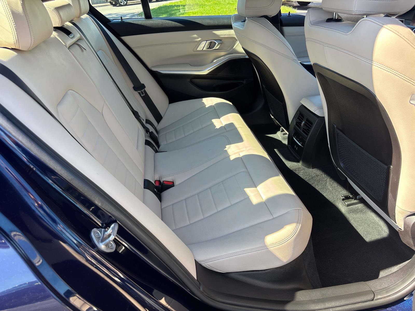 Used 2023 BMW 330i xDrive Sedan w/ Premium Package image 14