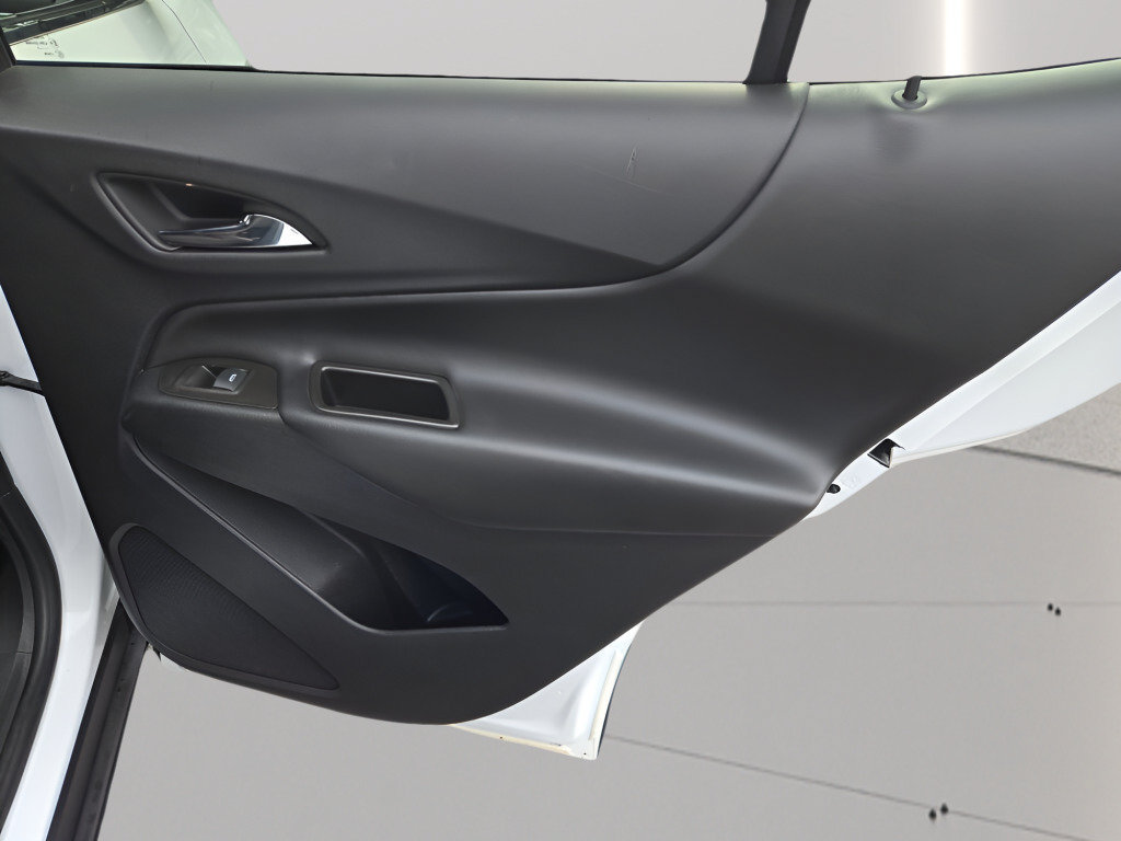 Certified 2023 Chevrolet Equinox LT AWD/4WD image 10