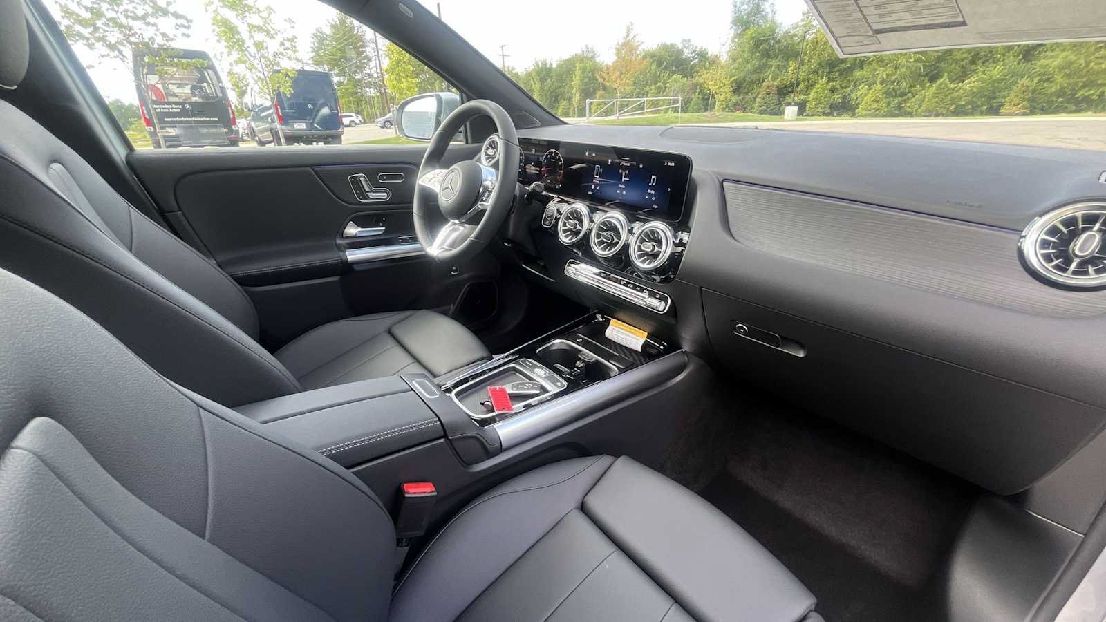 New 2026 Mercedes-Benz GLA 250 4MATIC image 10
