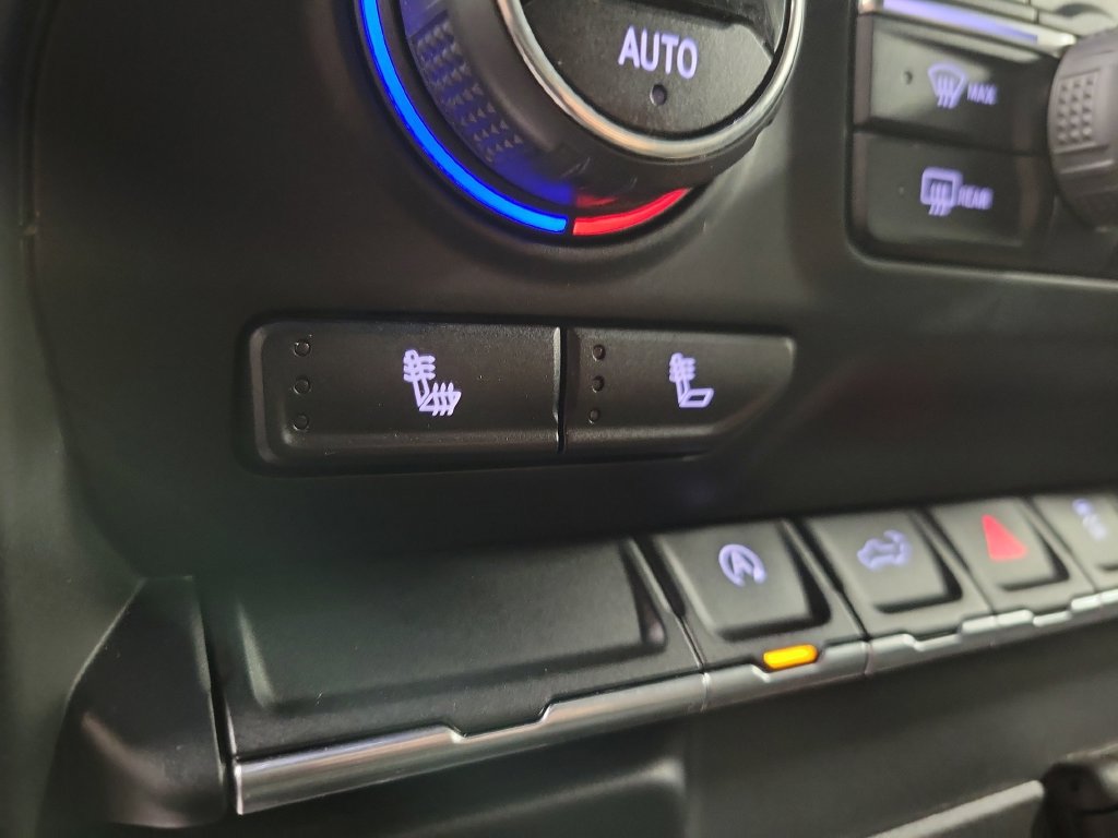 Used 2019 Chevrolet Silverado 1500 RST AWD/4WD image 23