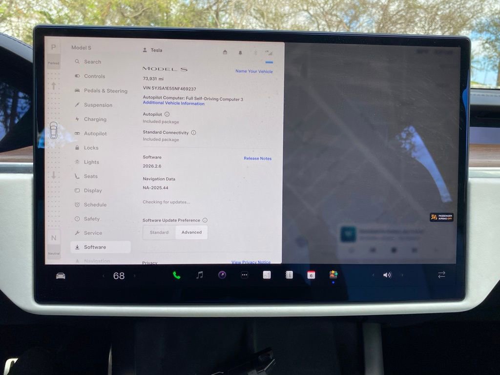 Used 2022 Tesla Model S image 2