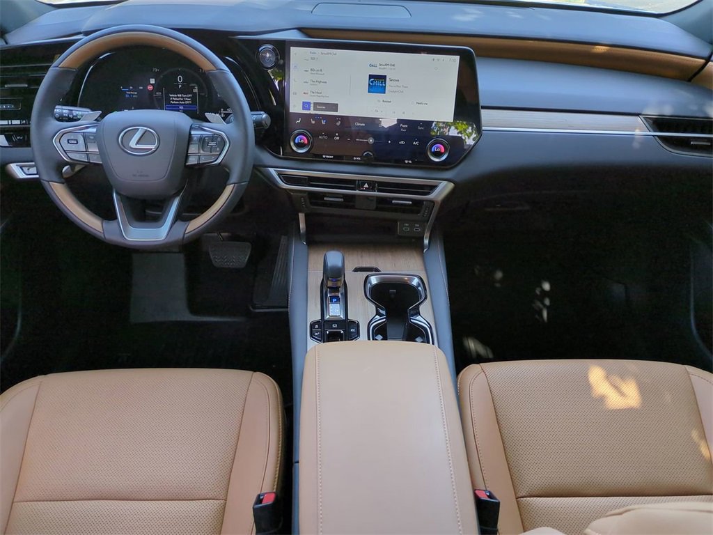 Used 2025 Lexus RX 350h image 15