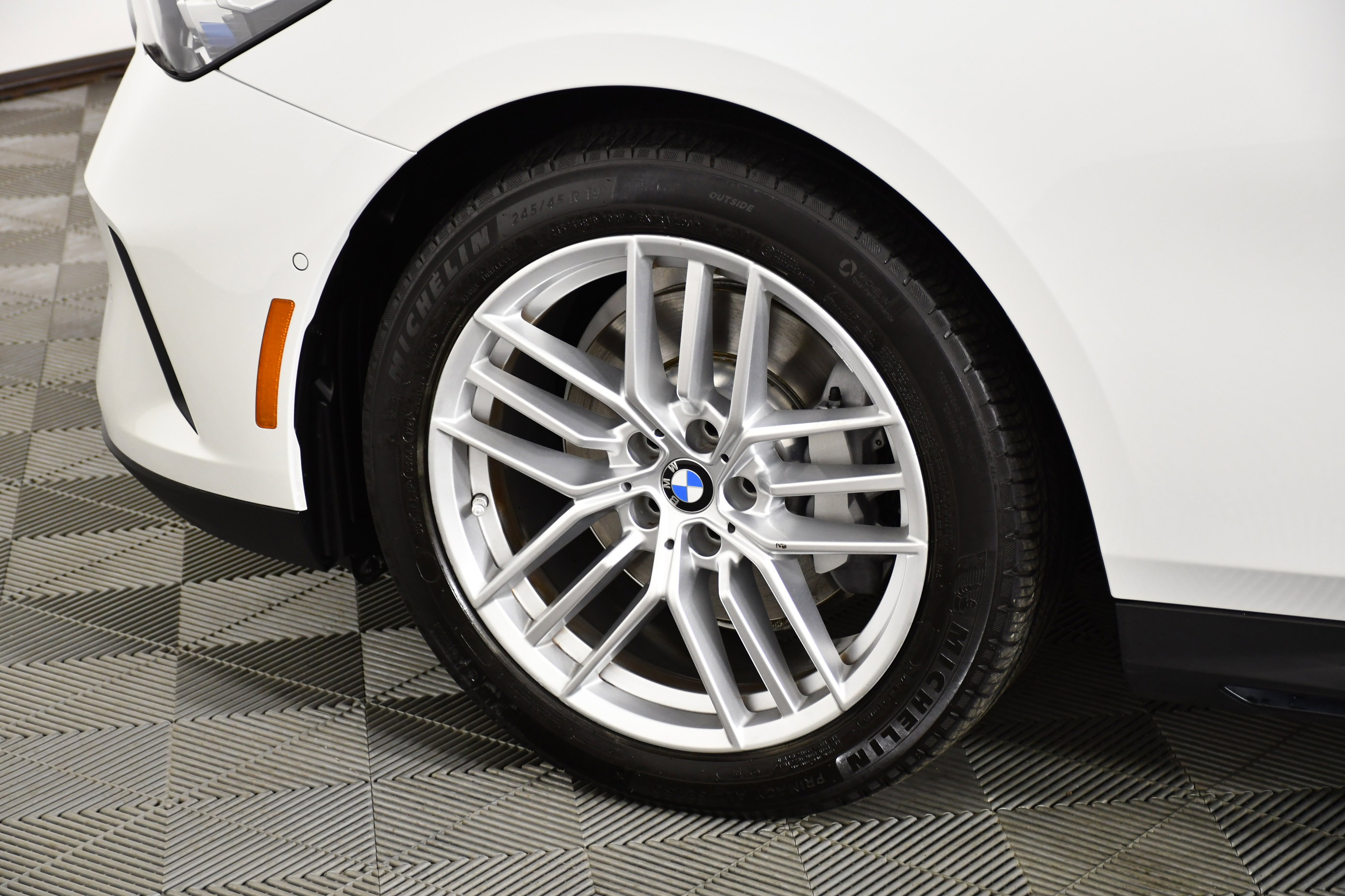 Used 2025 BMW 530i xDrive image 53